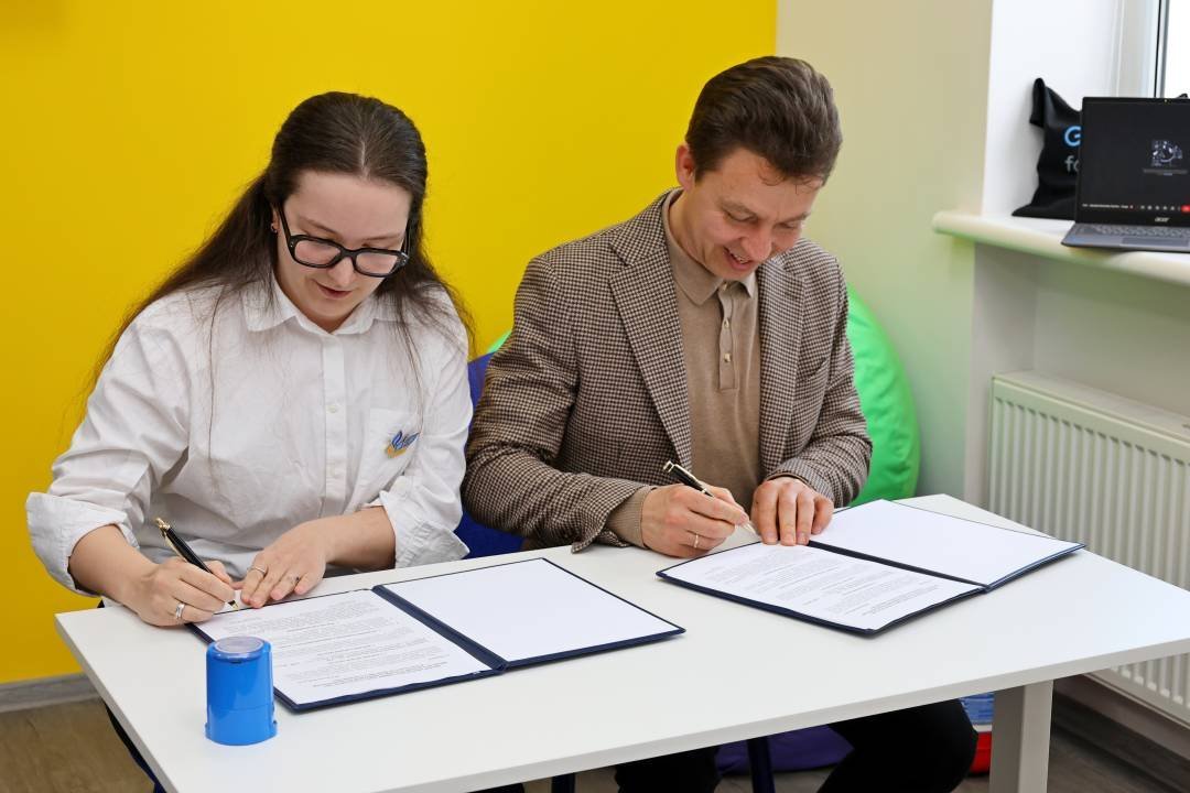 Освіту Чернігова цифровізують: місто співпрацюватиме з партнером Google for Education