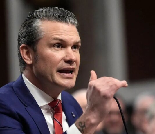 "США не починали цей конфлікт, але ми його завершимо": міністр війни США висловився про операцію в Ірані