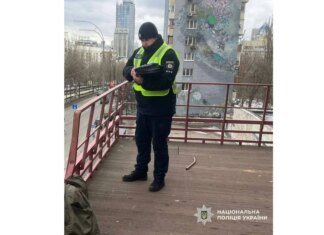 У Києві чоловік загинув після падіння з 23-го поверху, перед цим висловлював намір вчинити самогубство — поліція