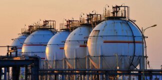 Один із найбільших у світі експортерів СПГ QatarEnergy оголосив форс-мажор на тлі іранських атак