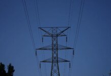 росія атакувала енергетику у кількох регіонах, є відключення світла у 7 областях