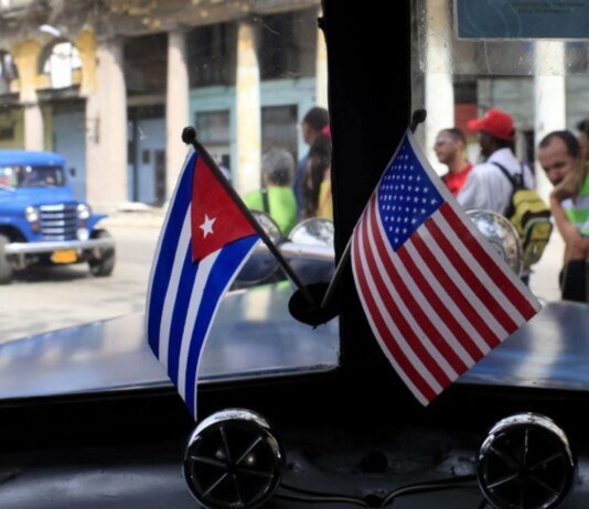 США заявили про незмінність політики щодо Куби після дозволу російському танкеру доставити паливо