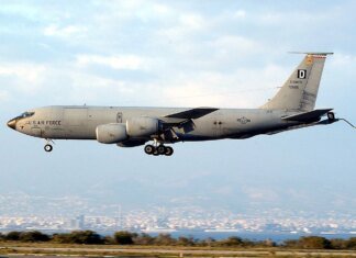 Американський літак-заправник KC-135 розбився у повітряному просторі Іраку