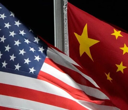 США і Китай починають нові переговори в Парижі перед зустріччю Трампа та Сі