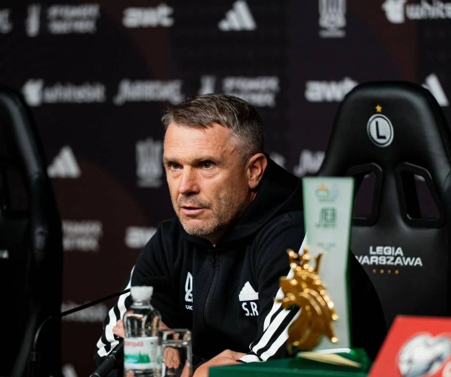 Пономаренко, Нещерет та Крушинський отримали дебютні виклики до збірної — Ребров оголосив склад на матчі плей-оф ЧС