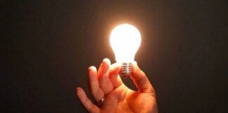 Завтра в Україні графіки діятимуть лише для промисловості, побутові споживачі будуть зі світлом весь день