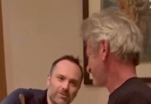 В Україні актору Шону Пенну вручили унікальний "Оскар" із металу пошкодженого рф вагона