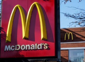 Суд дозволив позов проти McDonald’s щодо расової дискримінації топменеджерок