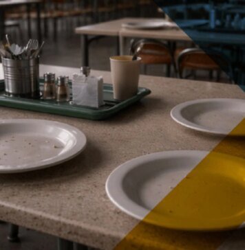 Окупанти на Херсонщині змушують батьків платити за неіснуючі шкільні обіди — ЦНС