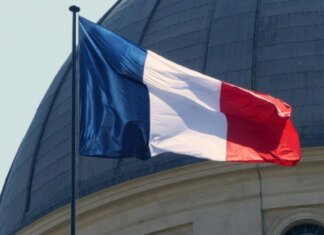 У Парижі провели обшуки в офісах банку Edmond de Rothschild у справі, пов’язаній з Епштейном