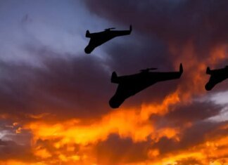 Масована атака дронів на москву та НПЗ під санкт-петербургом: перші подробиці