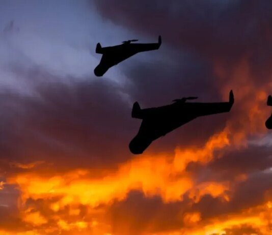 Масована атака дронів на москву та НПЗ під санкт-петербургом: перші подробиці