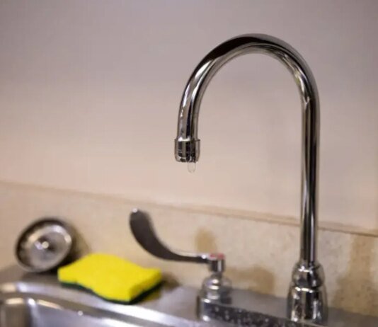 На лівому березі Києва відновлено подачу води