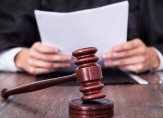 Двом суддям рф повідомлено про підозру за незаконні вироки українським полоненим