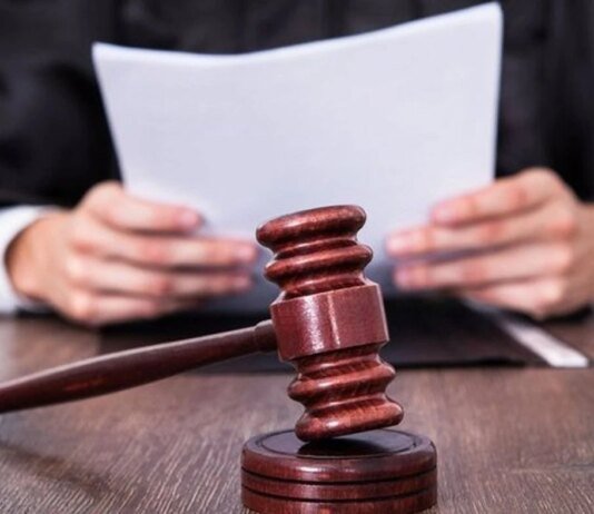 Двом суддям рф повідомлено про підозру за незаконні вироки українським полоненим