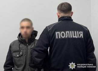 Альфа-PVP, канабіс: у Чернігові затримали двох закладчиків з наркотичними згортками