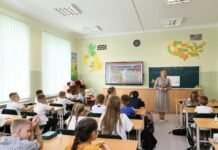 У Чернігові 146 школярів отримають грошову допомогу за успіхи у навчанні