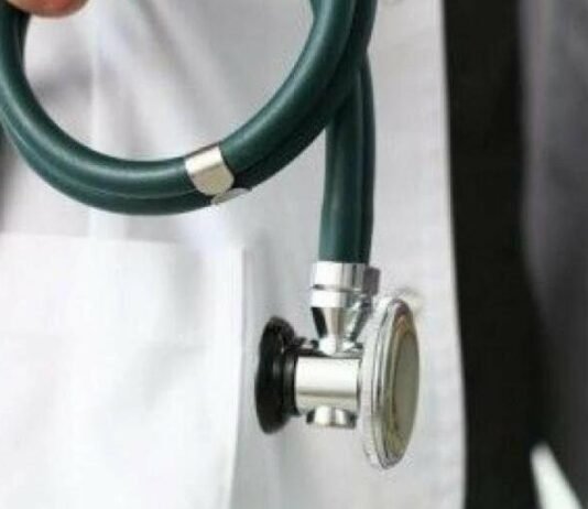 Неналежне лікування призвело до смерті 12-річної дитини: лікарці на Чернігівщині повідомили про підозру