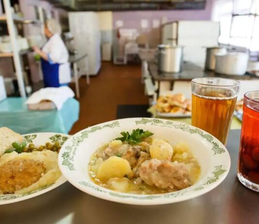 З 1 вересня всі українські школярі отримуватимуть безкоштовні гарячі обіди