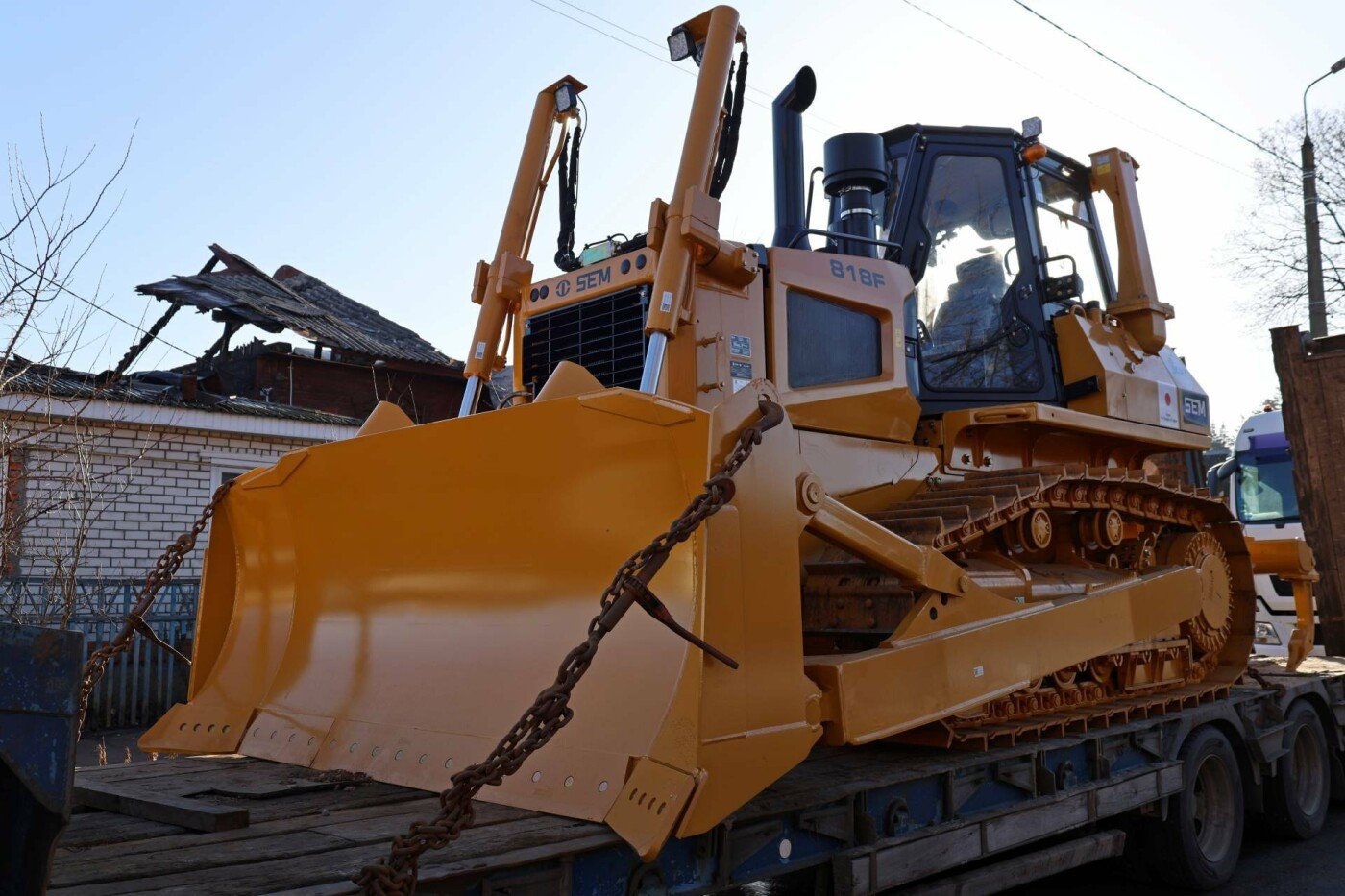 Два бульдозери вартістю близько 10 млн грн поповнили автопарк Чернігова