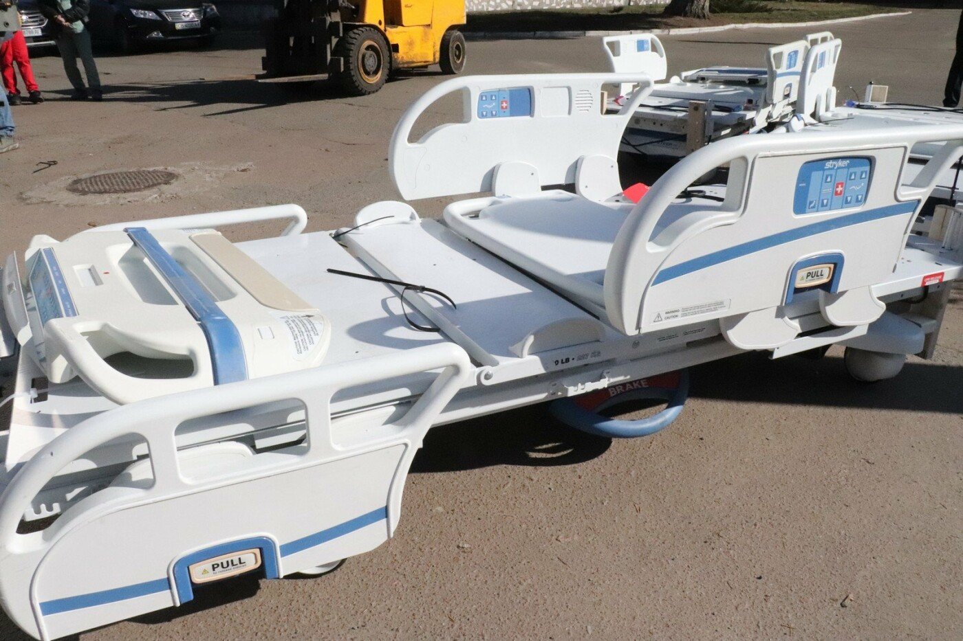 Дві лікарні Чернігова отримали 44 сучасні ліжка з інтелектуальною системою контролю положення пацієнта