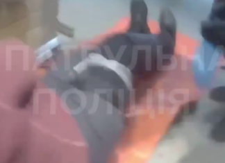 Патрульні показали перші хвилини після вибуху в супермаркеті в Чернігові