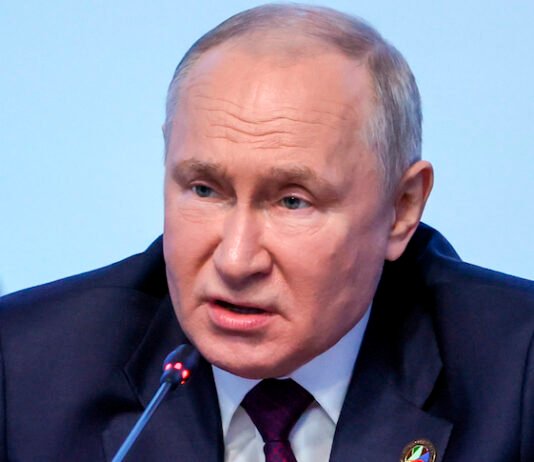 Путин сказал олигархам скинуться на войну: Дерипаска и Керимов уже согласились