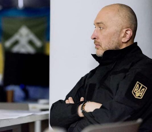 «Слишком эмоциональная реакция на триколор». Пышный отчитался в Раде о скандале с monobank