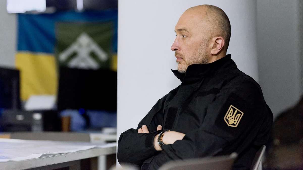 «Слишком эмоциональная реакция на триколор». Пышный отчитался в Раде о скандале с monobank