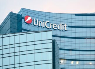 Крупнейший банк Италии сделал предложение о поглощении Commerzbank