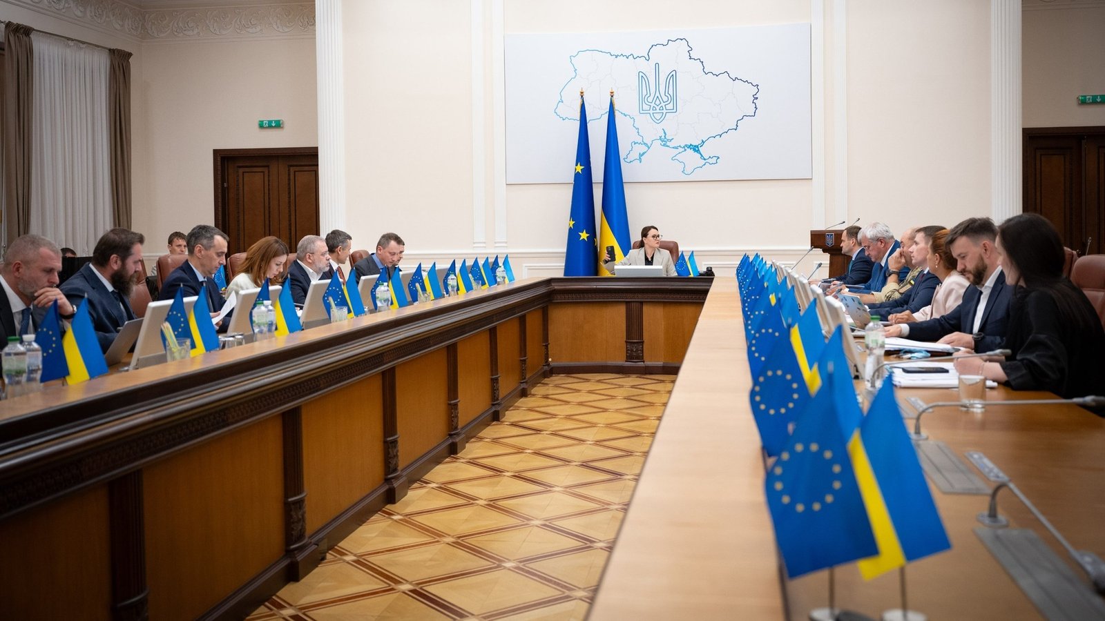 Кабмин увеличил страховое покрытие военных рисков для бизнеса