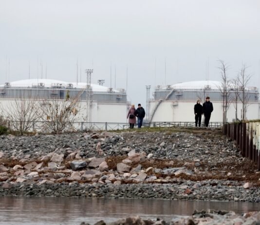 Рост цен на нефть из-за войны в Иране не спасет российский бюджет – Reuters