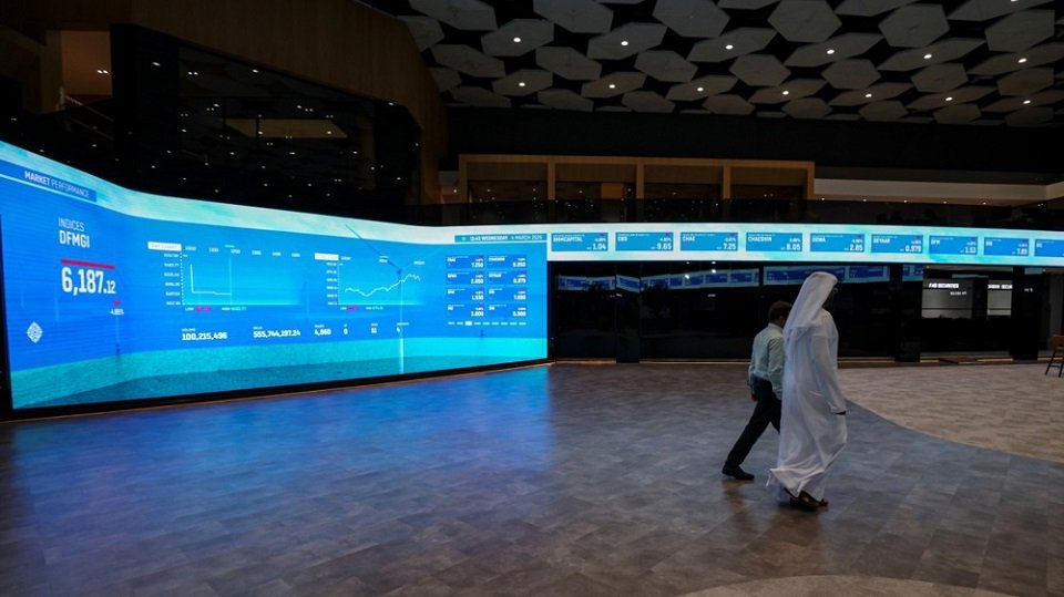 Ситуация «крайне тревожная». Банкиры в Дубае запасаются продуктами и готовятся к затяжной войне