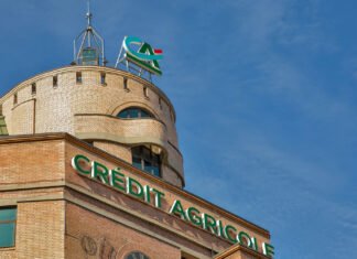 Ставка на запад и агросектор. Зачем Credit Agricole покупает Банк Львов