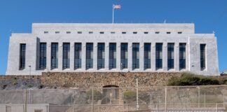 Монетный двор США временно убрал оливковую ветвь с монеты номиналом 10 центов – фото