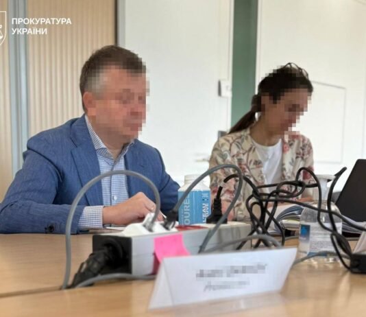 Жеваго в Париже получил подозрение по делу банка «Финансы и Кредит»