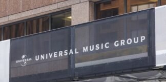 Universal Music объявила о первом в своей истории выкупе акций: Видим существенное несоответствие