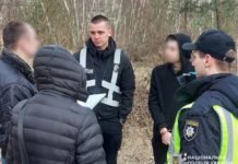 Понад 7 тисяч набоїв, шість гранатометів, приціл, тротилові шашки: на Чернігівщині чоловік облаштував три схрони з боєприпасами