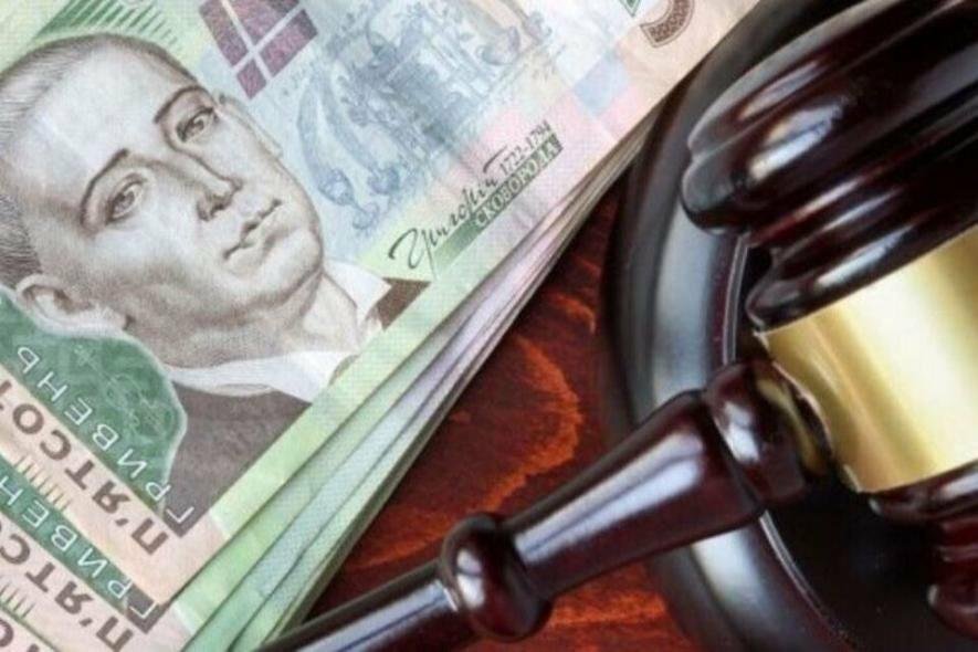 На Чернігівщині директор будівельної компанії привласнив 200 тис грн під час ремонту даху пожежного депо