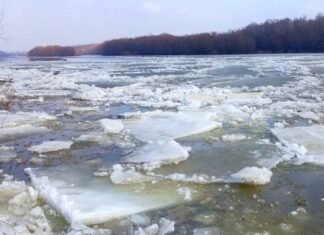 На Чернігівщині через підйом рівня води в Десні відсутнє поромне сполучення між кількома селами