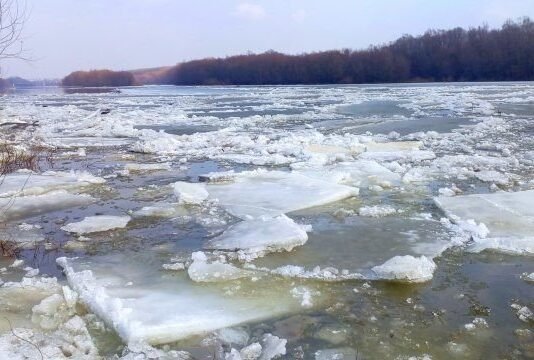 На Чернігівщині через підйом рівня води в Десні відсутнє поромне сполучення між кількома селами