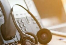 Звернутися до міського контакт-центру Чернігова поки що можна лише телефоном — місто працює над застосунком