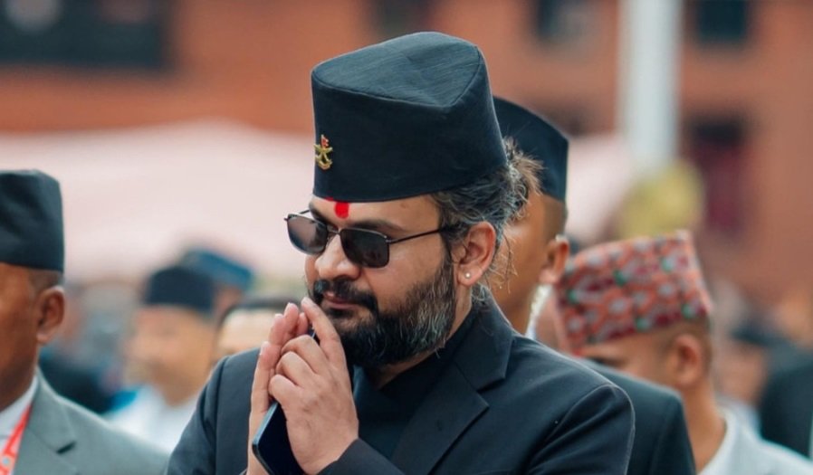 В Непале премьер-министром стал бывший рэпер Балендра Шах (видео)