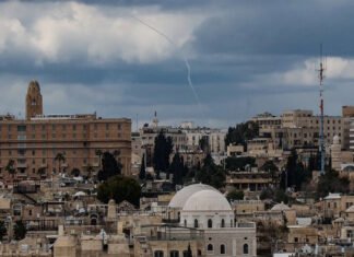 На фоне возможной наземной операции: Госдеп США призвал граждан в ОАЭ сделать запас лекарств, воды и обеспечить укрытие