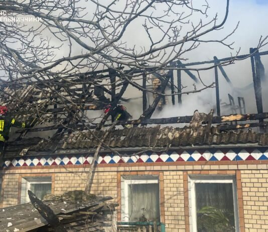 Дроновый удар по Хмельницкой области: в Шепетовском районе ранен мужчина