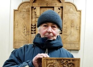 «Чаклун і Русалка»: відомий на Чернігівщині різьбяр представив нову роботу (Фото)
