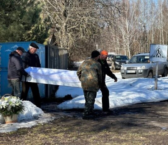 Її таланти не мали меж: на Чернігівщині провели в останню путь дівчинку, вбиту ворожим «шахедом»