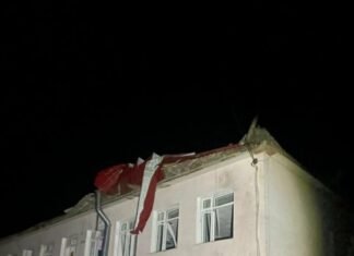 Ворог трьома «геранями» знищив ліцей та шкільні автобуси на Чернігівщині (Фото)