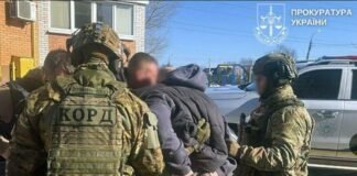 Винесли з будинку 15 тисяч у валюті: подробиці справи серійних крадіїв на Чернігівщині