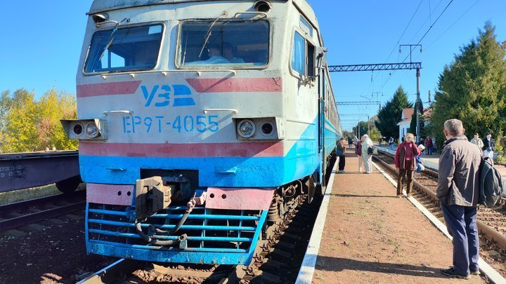 На Чернігівщині скасували частину приміських поїздів: в чому причина